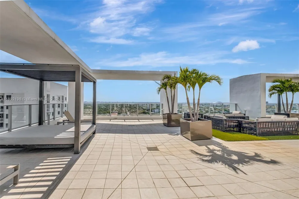 1010 SW 2nd Ave #603 Miami, FL 33130