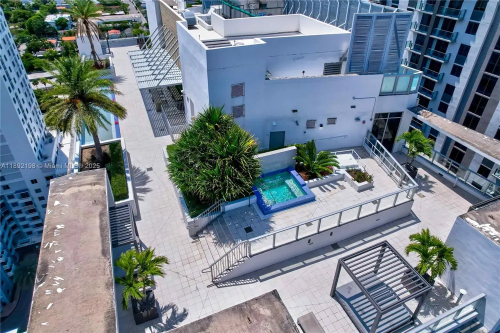 1010 SW 2nd Ave #603 Miami, FL 33130