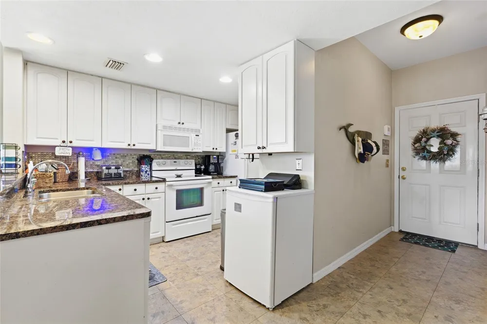 502 MAIN STREET #112 Horseshoe Beach, FL 32648