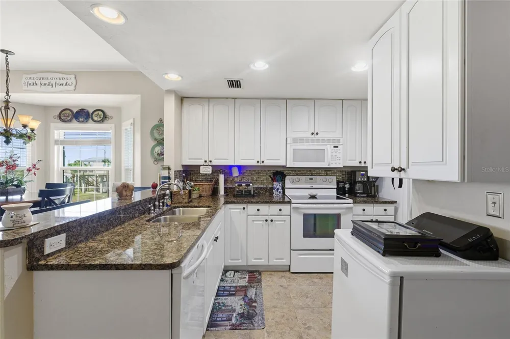 502 MAIN STREET #112 Horseshoe Beach, FL 32648