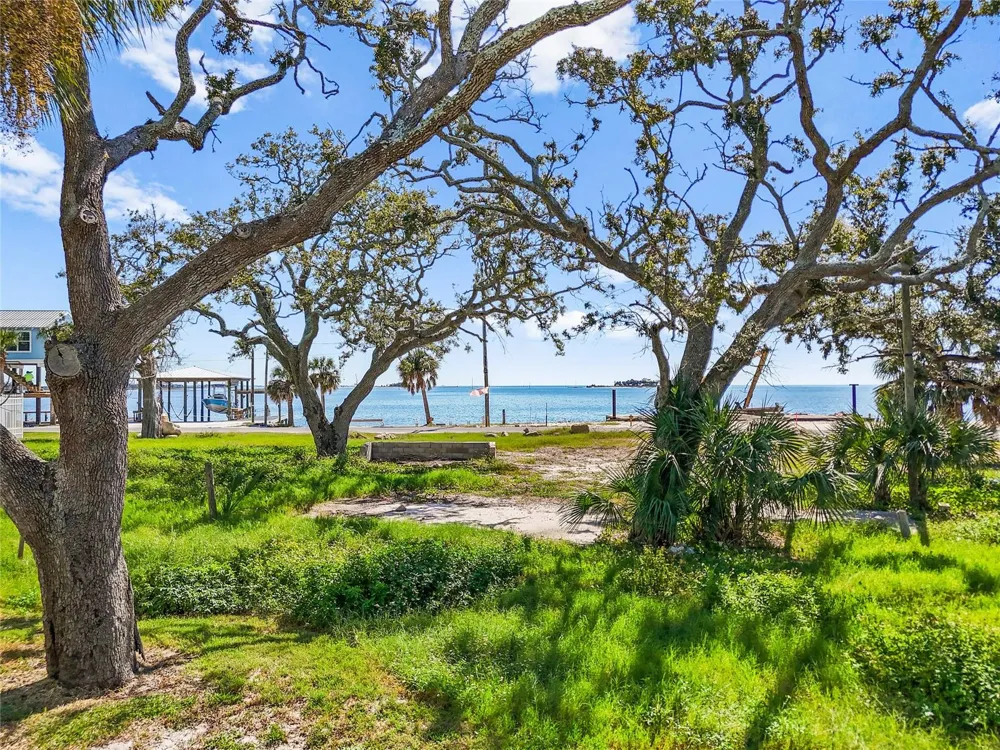 502 MAIN STREET #112 Horseshoe Beach, FL 32648