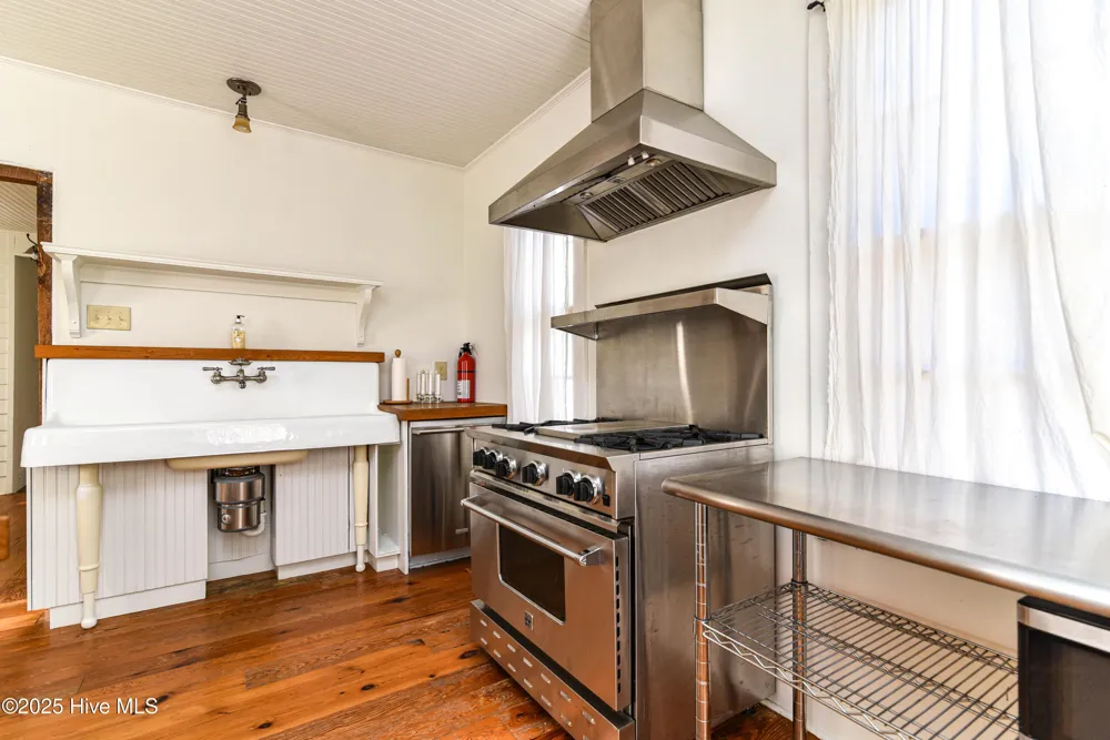 625 W Main Street Murfreesboro, NC 27855