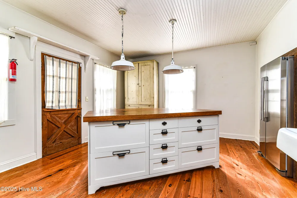 625 W Main Street Murfreesboro, NC 27855