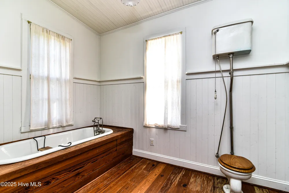 625 W Main Street Murfreesboro, NC 27855
