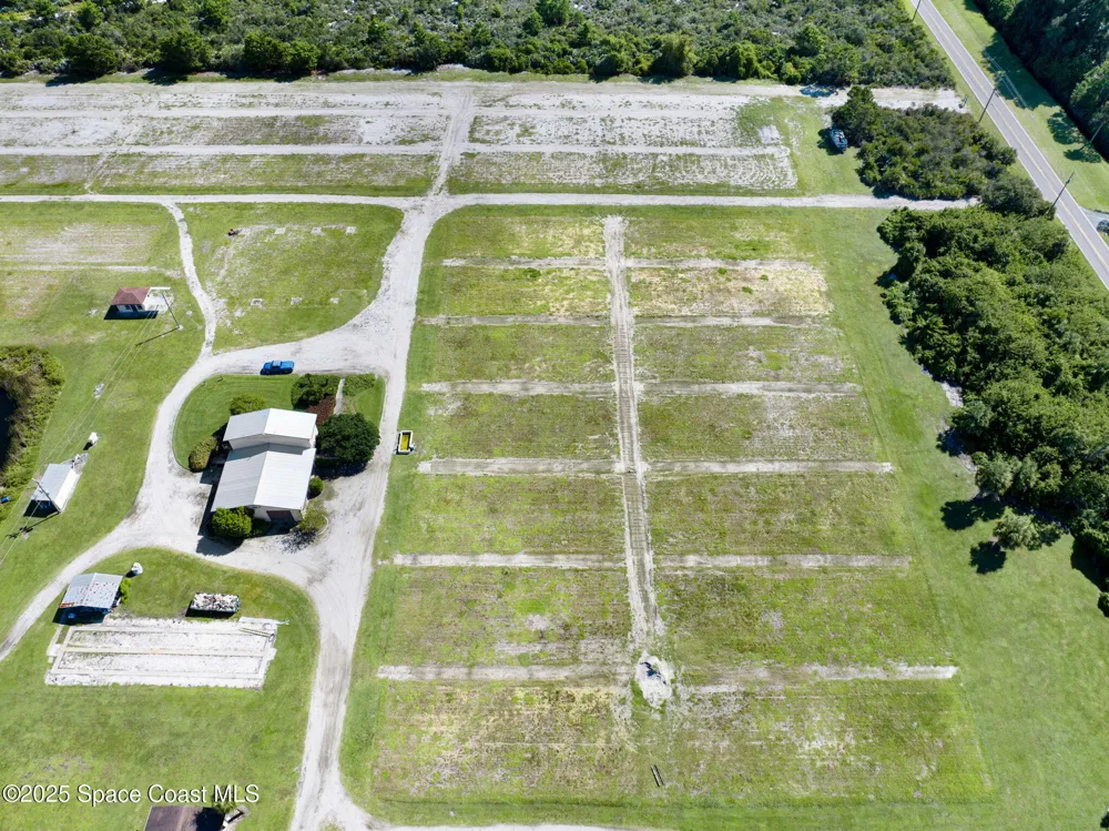 Berry Road Grant-Valkaria, FL 32949