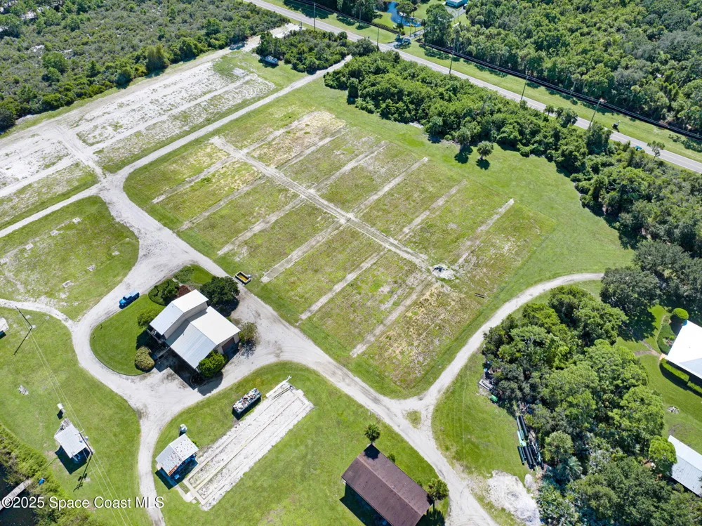 Berry Road Grant-Valkaria, FL 32949
