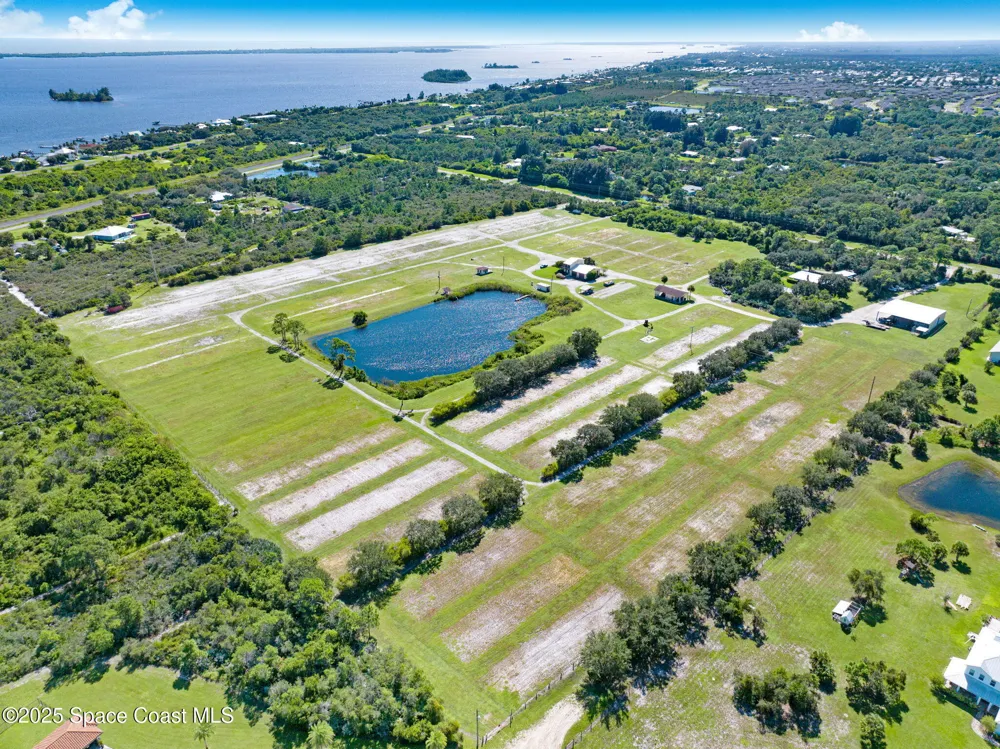 Berry Road Grant-Valkaria, FL 32949