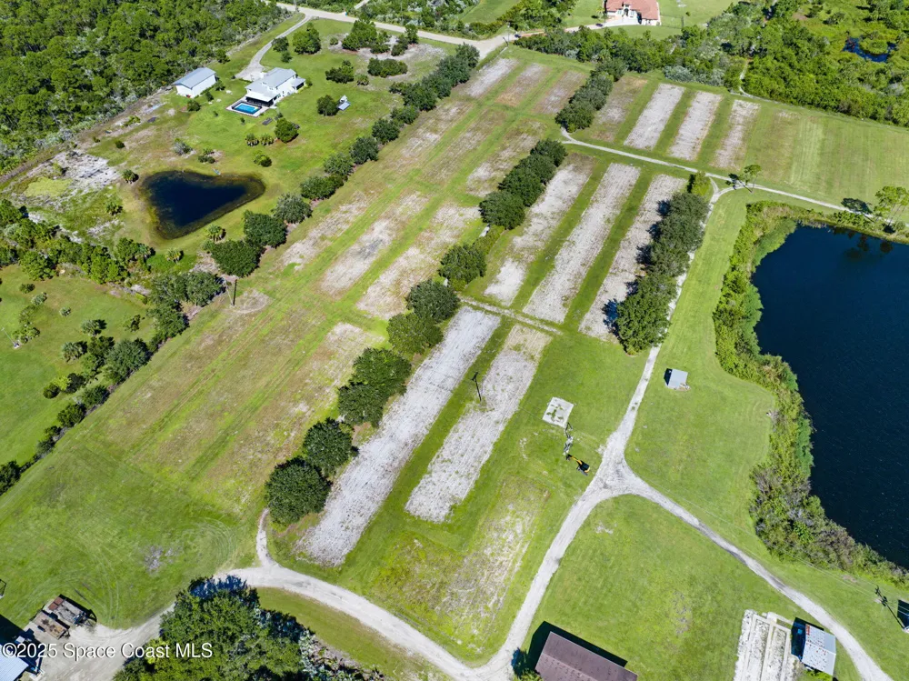 Berry Road Grant-Valkaria, FL 32949