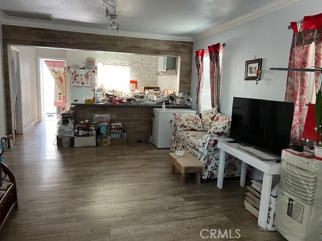 2561 Troy South El Monte, CA 91733