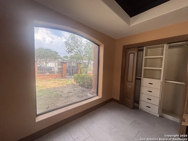 108 Palencia Laredo, TX 78046