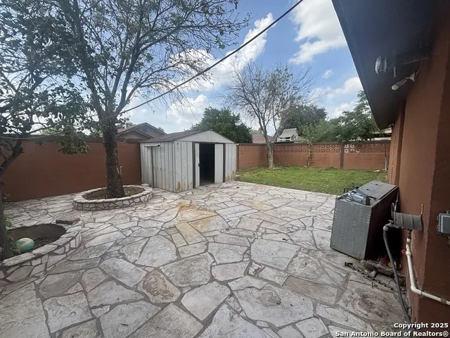 108 Palencia Laredo, TX 78046