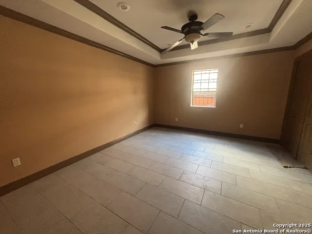 108 Palencia Laredo, TX 78046