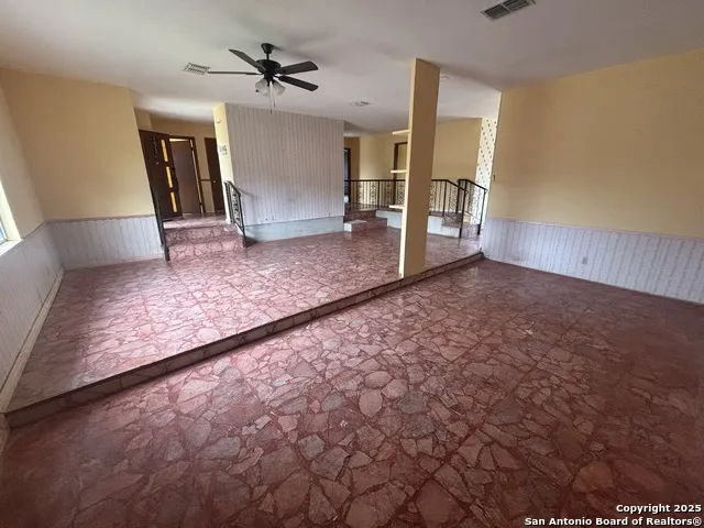205 Sunset Loop Laredo, TX 78046