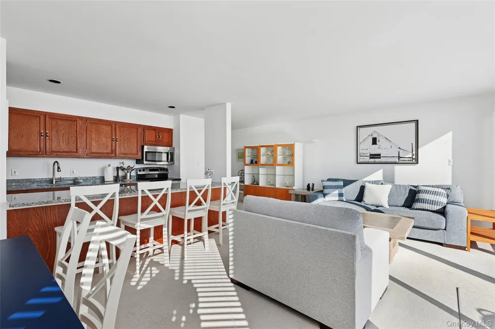259 Dune #137 Westhampton Beach, NY 11978