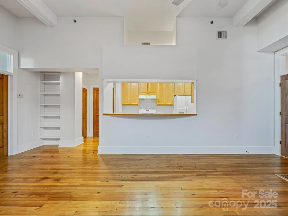 84 W Walnut Street #303 Asheville, NC 28801