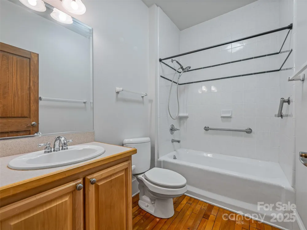 84 W Walnut Street #303 Asheville, NC 28801