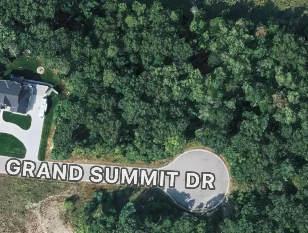 23 Grand Summit Drive Fenton, MI 48430