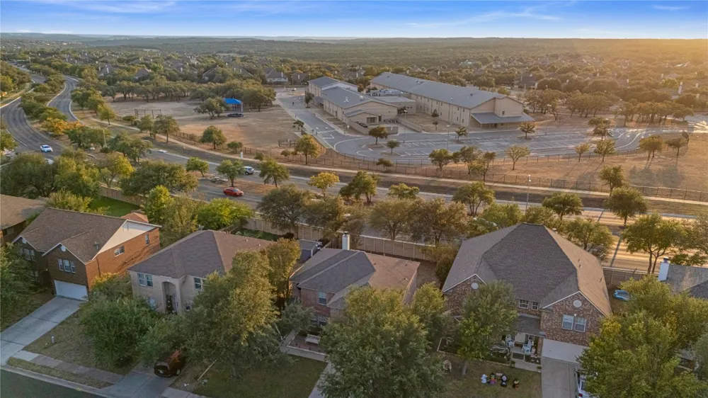 2305 Little Tree Bend Cedar Park, TX 78613
