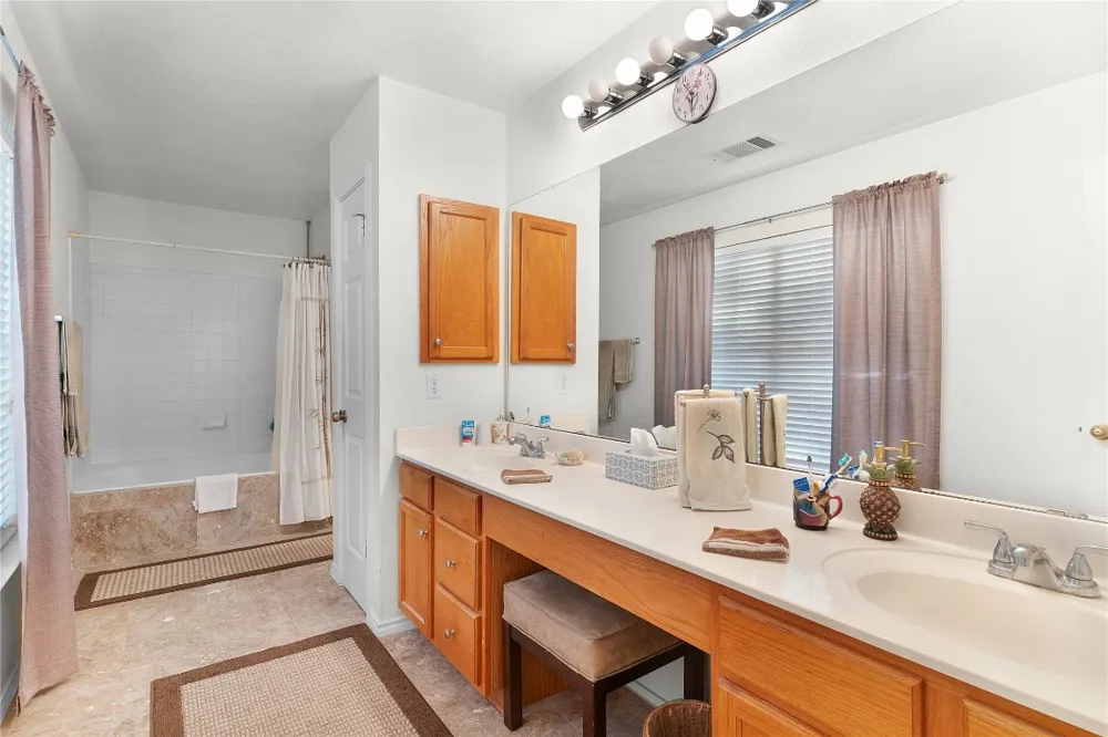 2305 Little Tree Bend Cedar Park, TX 78613
