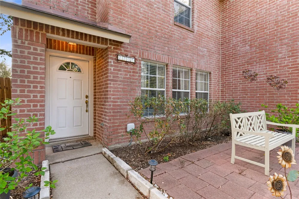 2305 Little Tree Bend Cedar Park, TX 78613