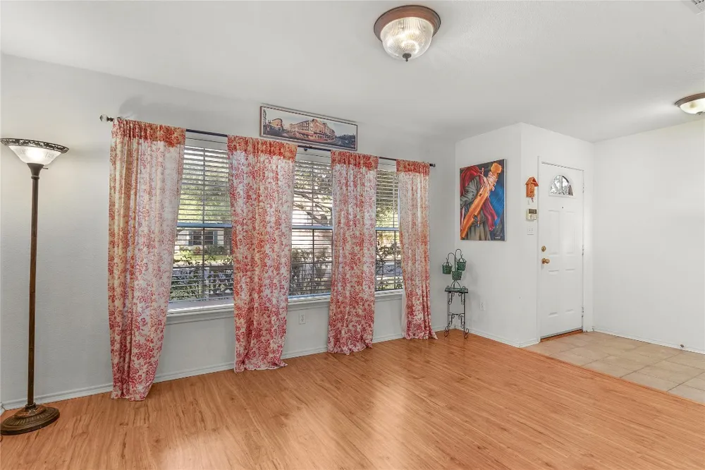 2305 Little Tree Bend Cedar Park, TX 78613