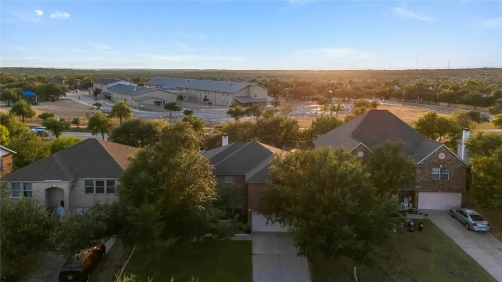 2305 Little Tree Bend Cedar Park, TX 78613