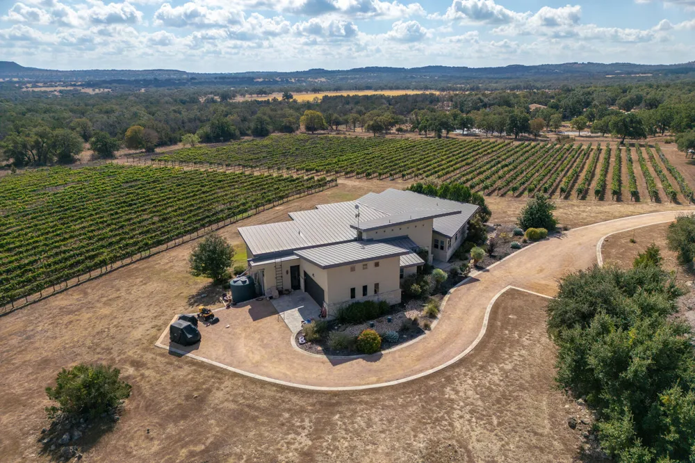 1758 Lincoln Smith Road Round Mountain, TX 78663