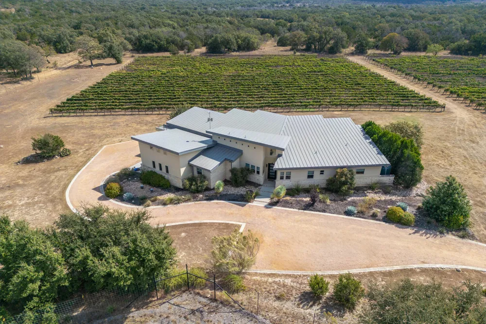 1758 Lincoln Smith Road Round Mountain, TX 78663