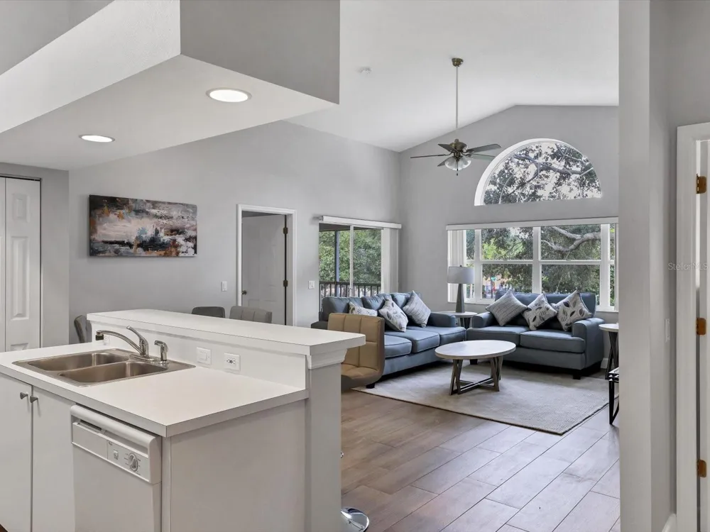 7234 ELEANOR CIRCLE #203 Sarasota, FL 34243