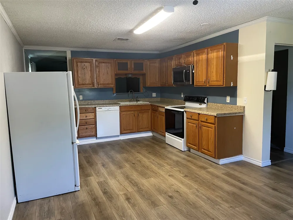 717 Bluebonnet Street Mexia, TX 76667