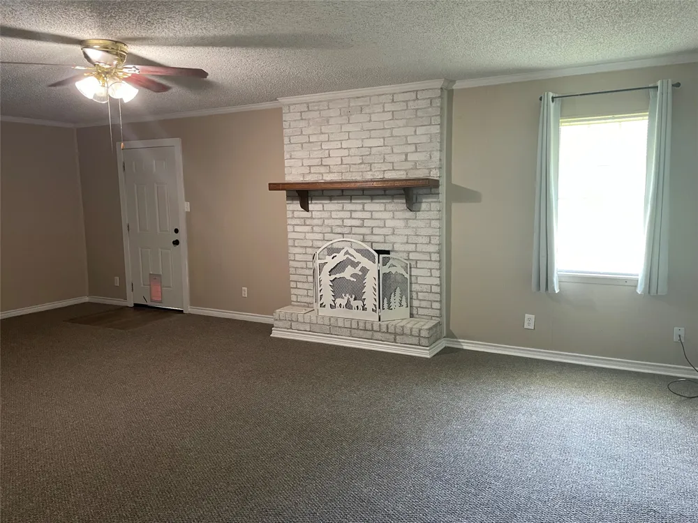 717 Bluebonnet Street Mexia, TX 76667