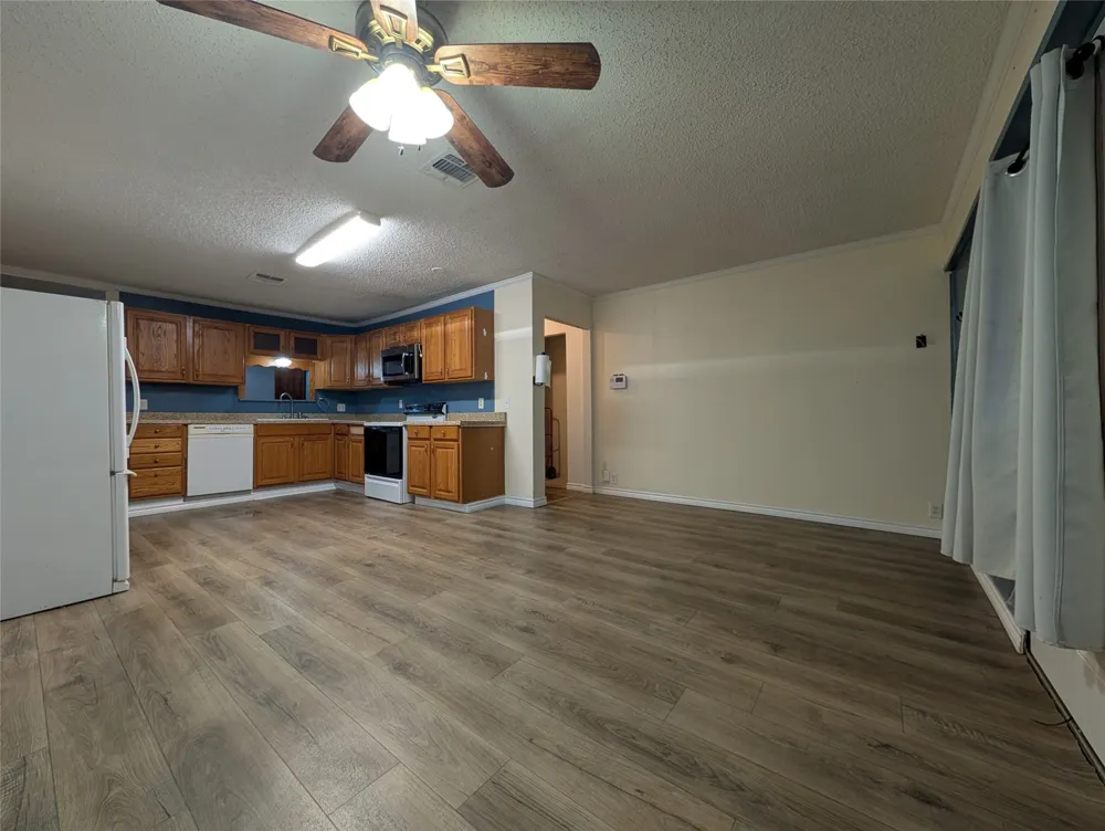 717 Bluebonnet Street Mexia, TX 76667