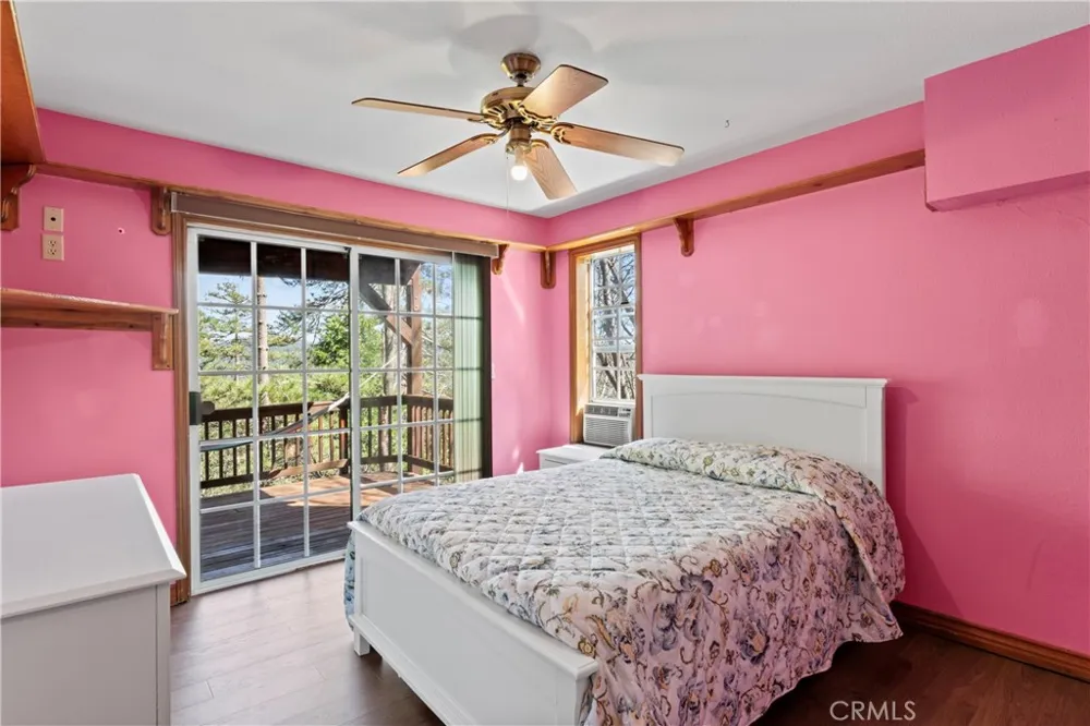 221 Grizzly Road Lake Arrowhead, CA 92317
