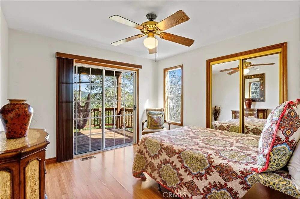 221 Grizzly Road Lake Arrowhead, CA 92317