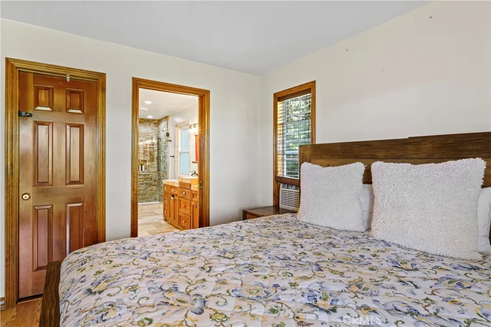 221 Grizzly Road Lake Arrowhead, CA 92317