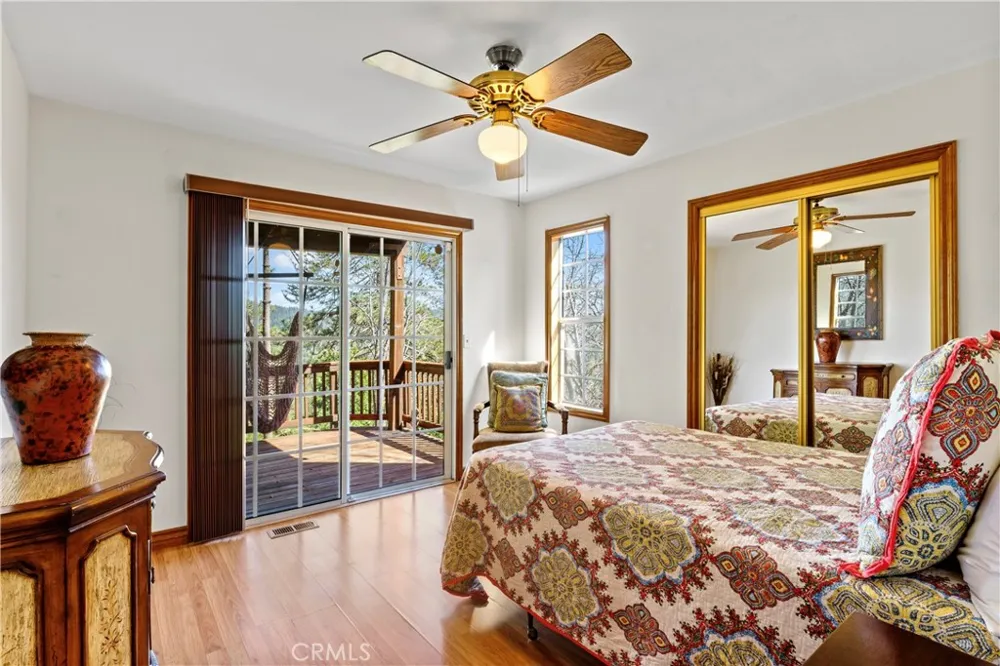 221 Grizzly Road Lake Arrowhead, CA 92317