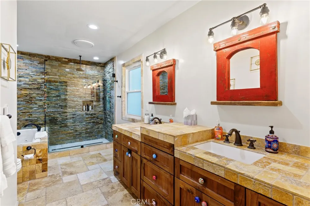 221 Grizzly Road Lake Arrowhead, CA 92317