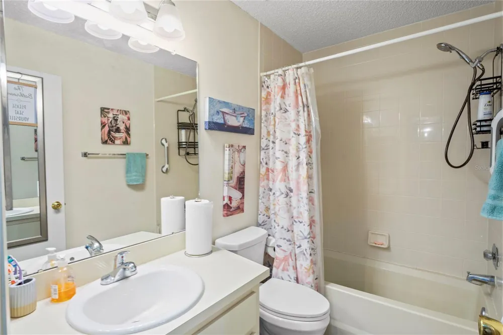 12041 HOOSIER COURT #202 Hudson, FL 34667
