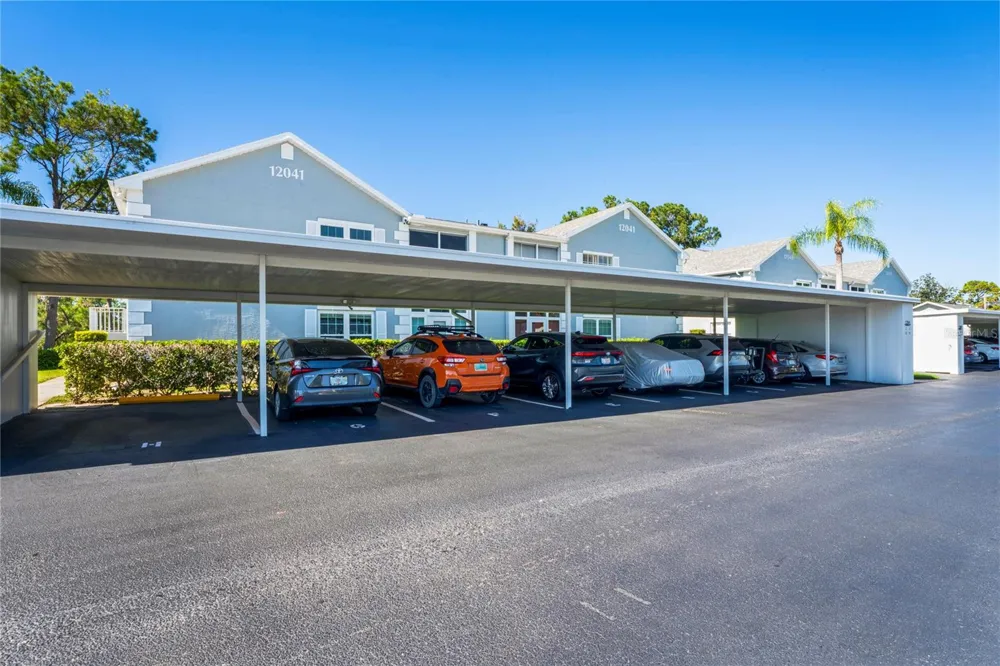 12041 HOOSIER COURT #202 Hudson, FL 34667