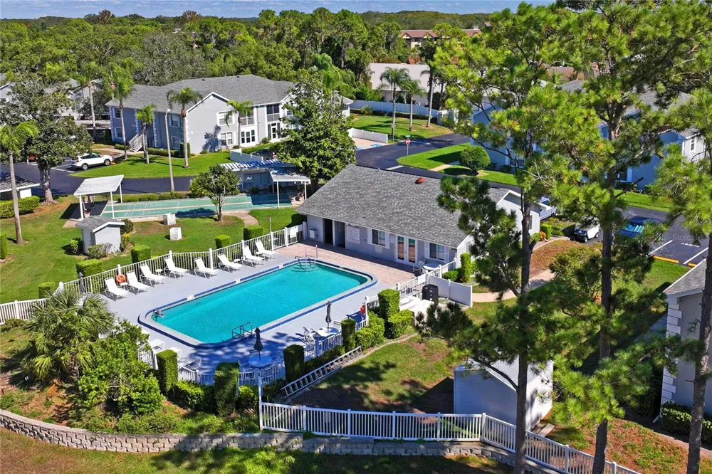 12041 HOOSIER COURT #202 Hudson, FL 34667