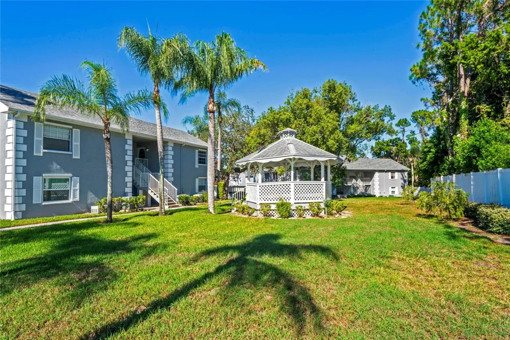 12041 HOOSIER COURT #202 Hudson, FL 34667