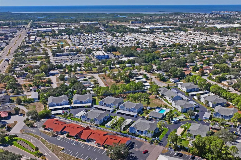 12041 HOOSIER COURT #202 Hudson, FL 34667