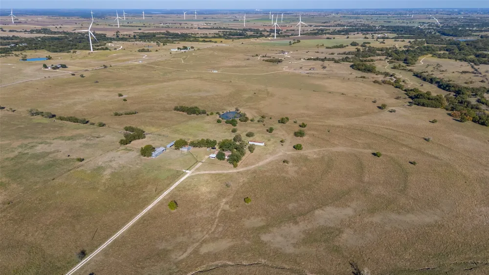 1332 County Road 423 Muenster, TX 76252