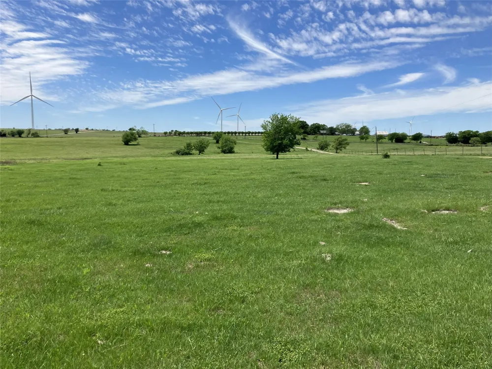 1332 County Road 423 Muenster, TX 76252