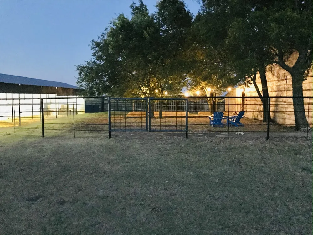 1332 County Road 423 Muenster, TX 76252