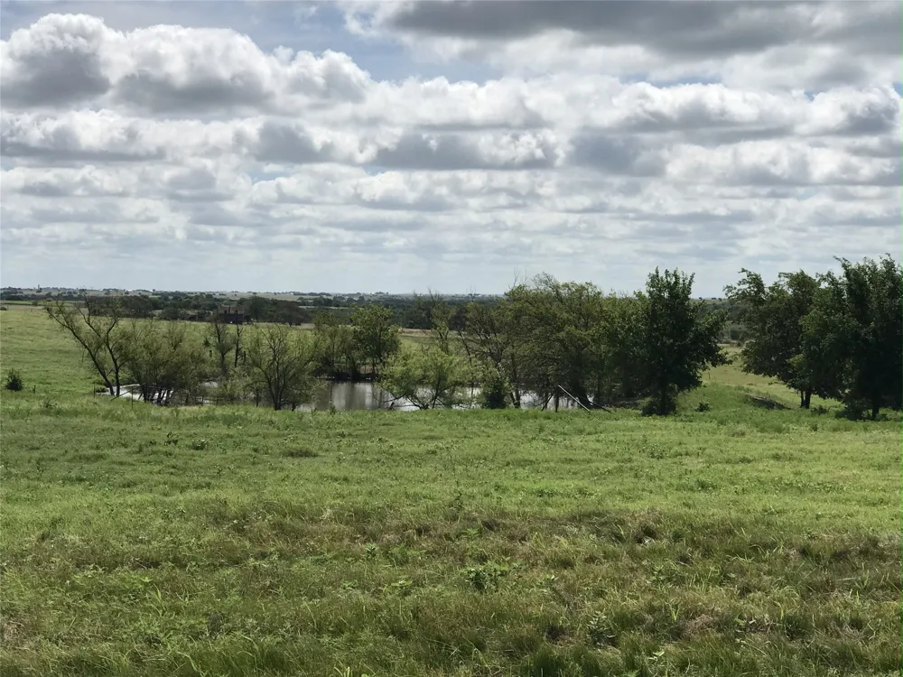 1332 County Road 423 Muenster, TX 76252