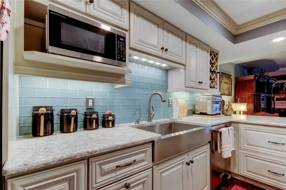 433 PAULA DRIVE S #27 Dunedin, FL 34698