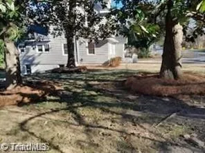 1302 W Market Street Greensboro, NC 27403