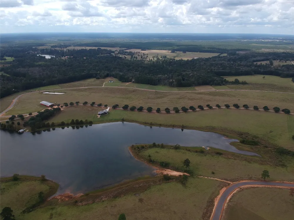Lakeland Loop Lot 74 Hillister, TX 77624