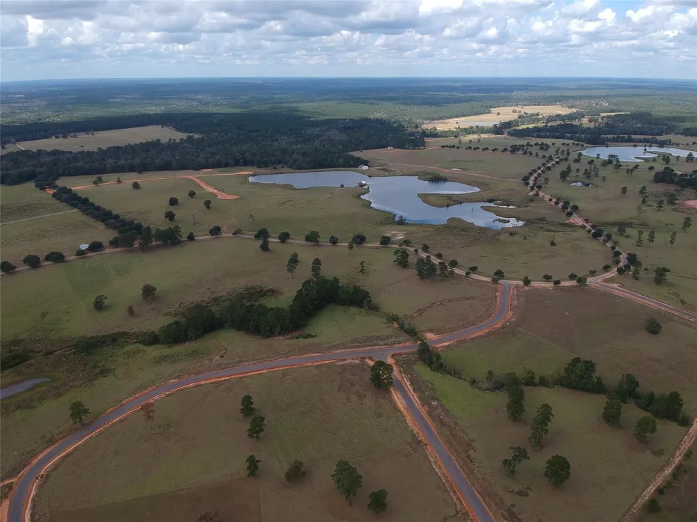 Lakeland Loop Lot 74 Hillister, TX 77624